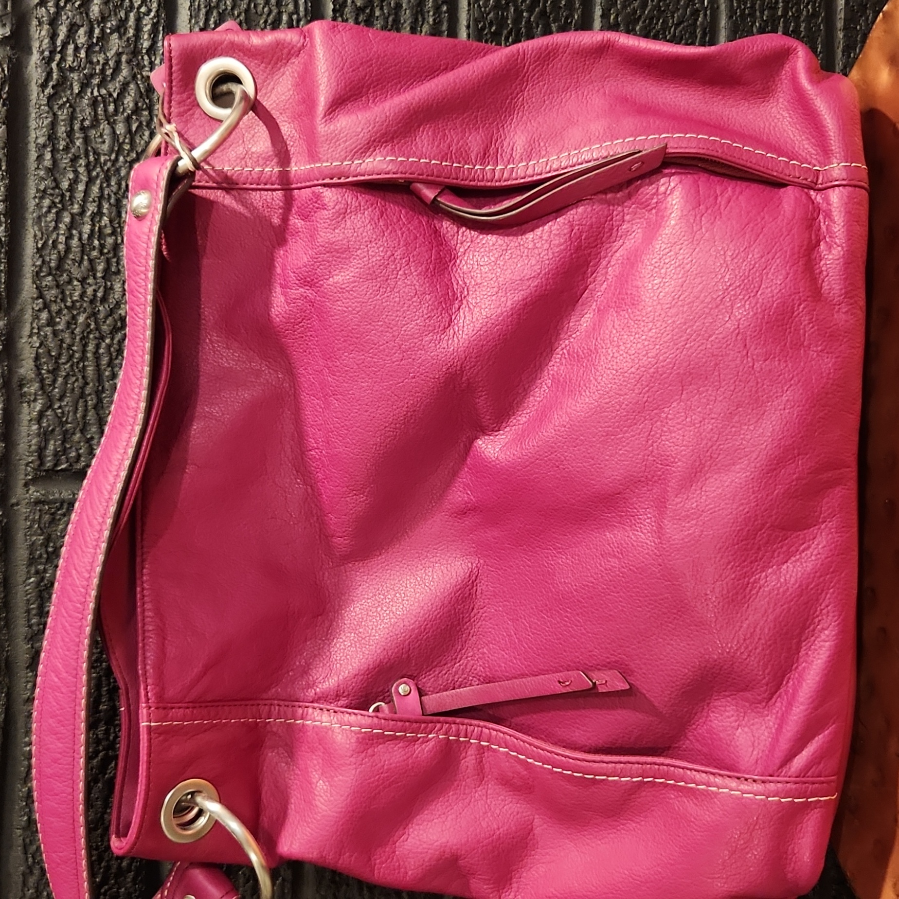 Nwt Liz Claiborne Geniune Leather. Gorgeous